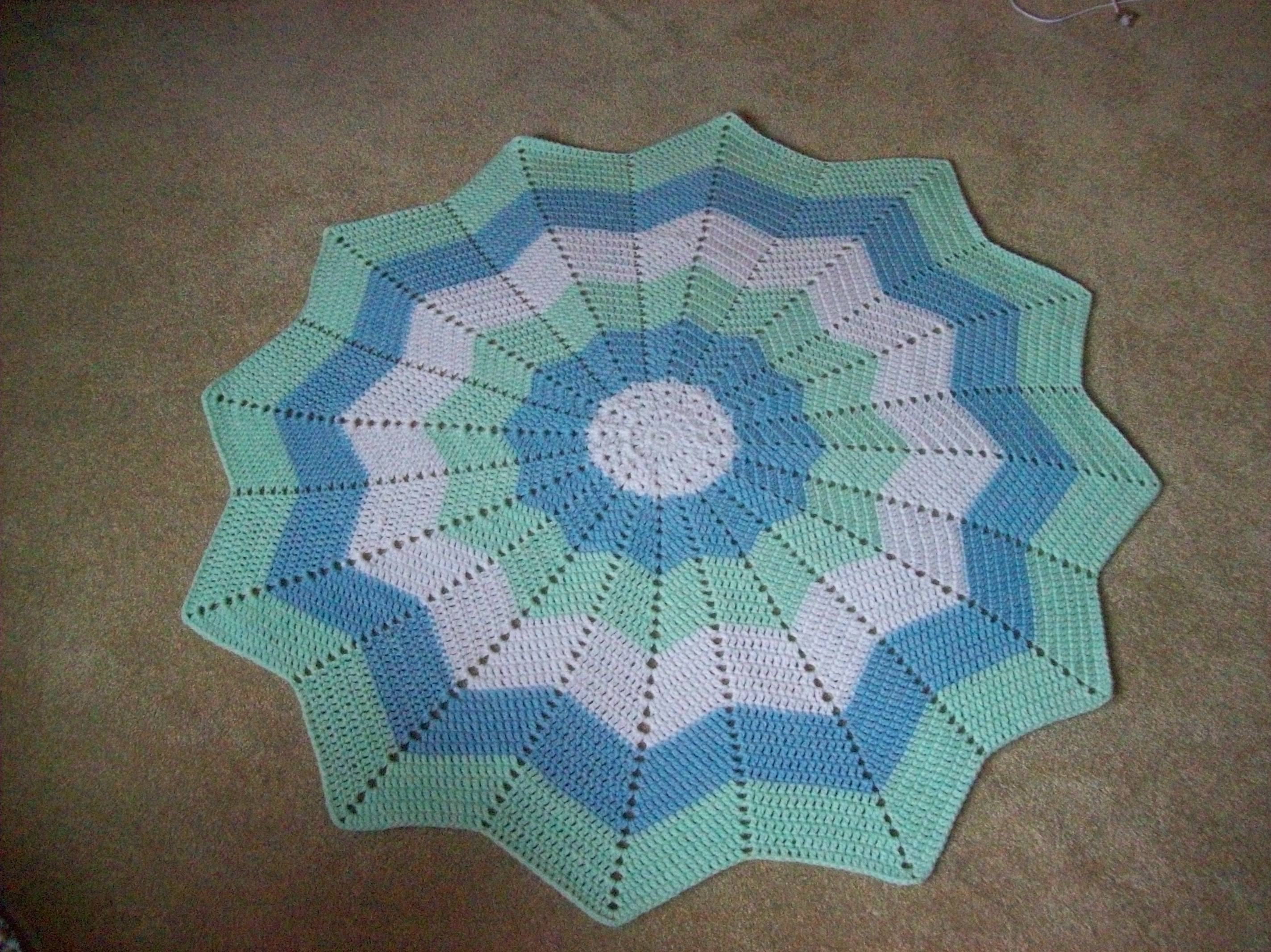 Round Ripple Baby Afghan
